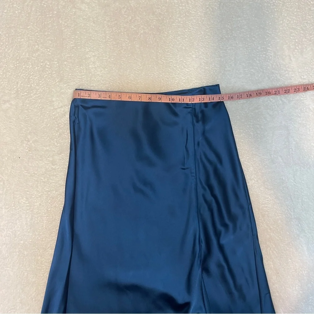 a new day jewel sapphire blue satin midi skirt women's medium - Picture 7 of 12